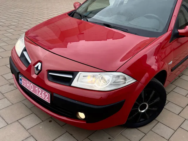 Renault Megane - фото 2