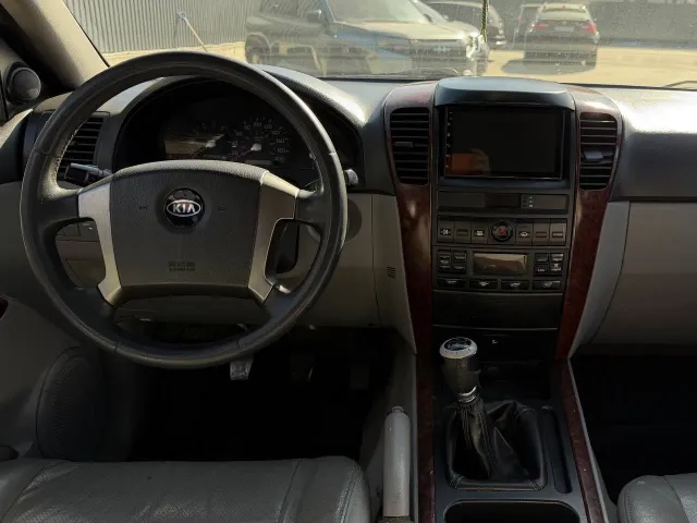 Kia Sorento - фото 5