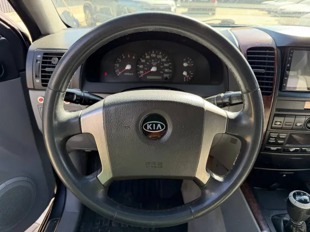 Kia Sorento - фото 4