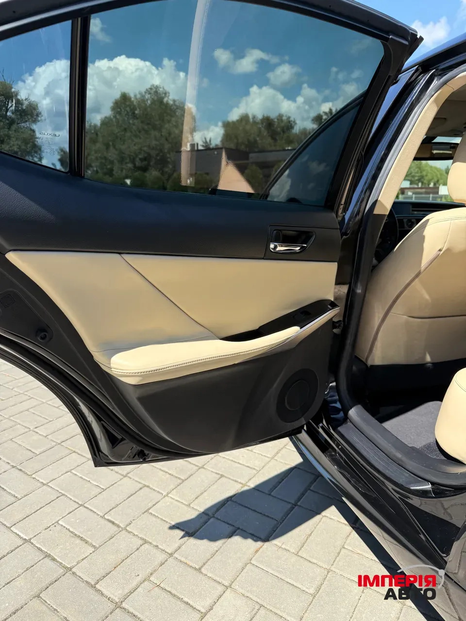 Lexus IS - фото 18