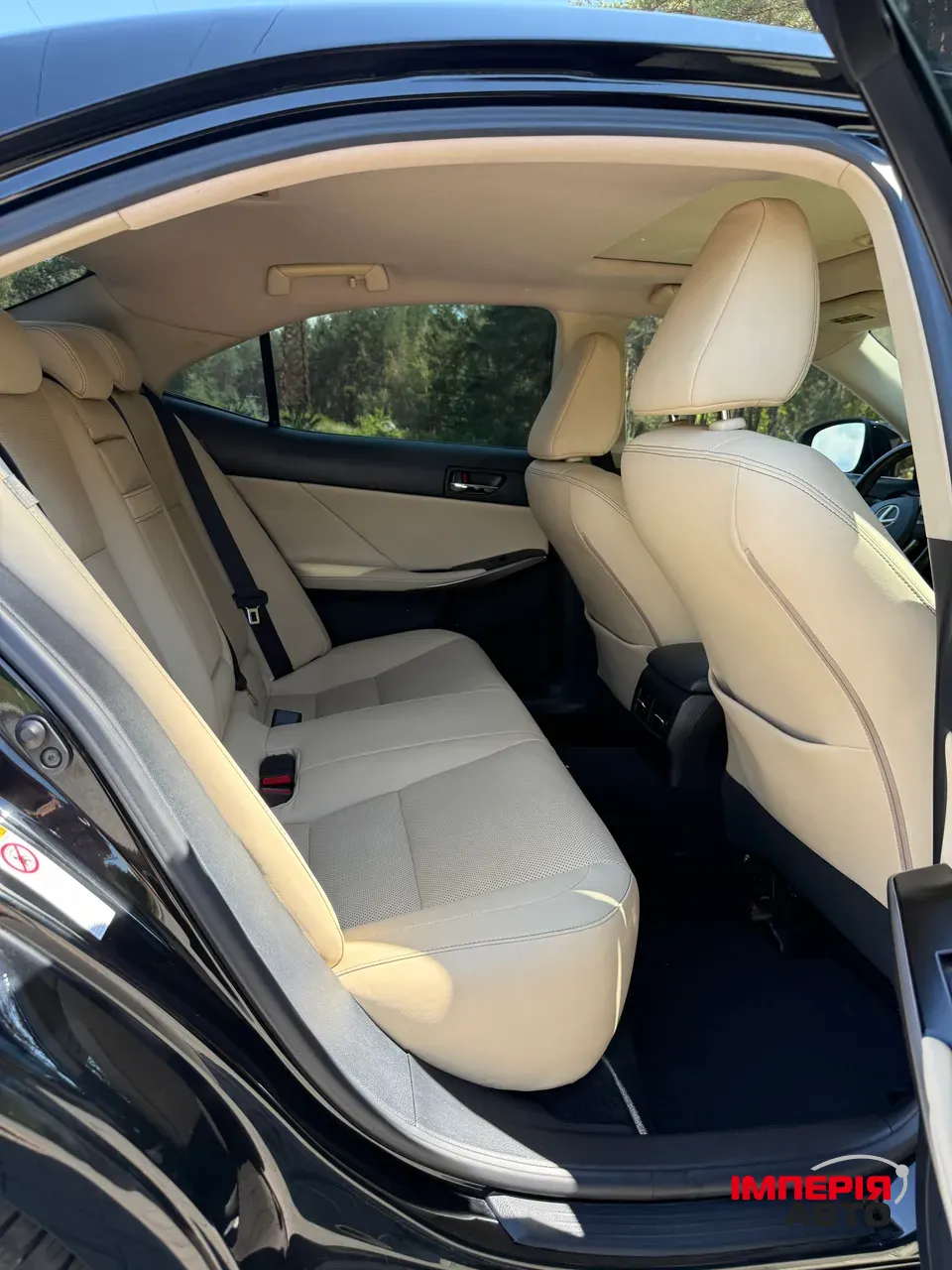 Lexus IS - фото 24