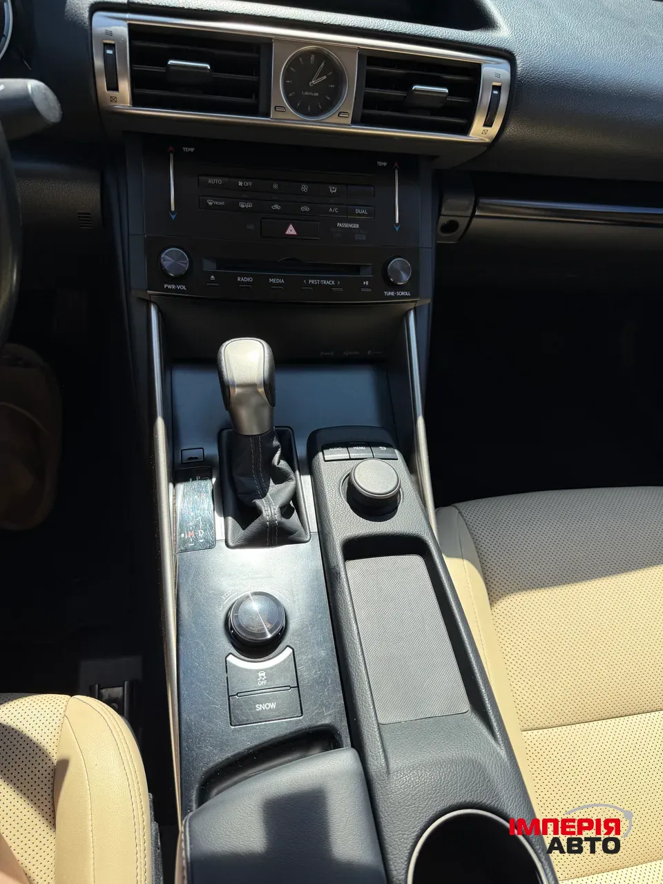 Lexus IS - фото 37