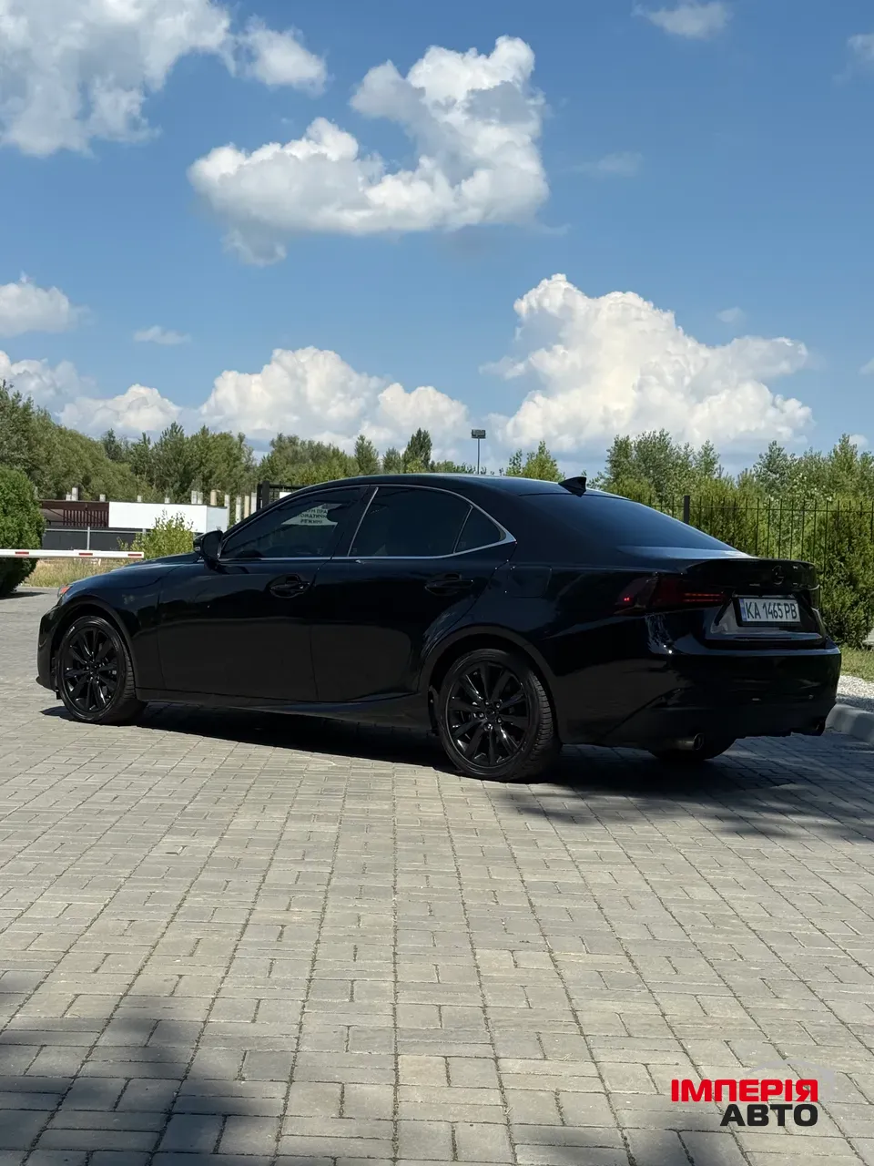 Lexus IS - фото 12