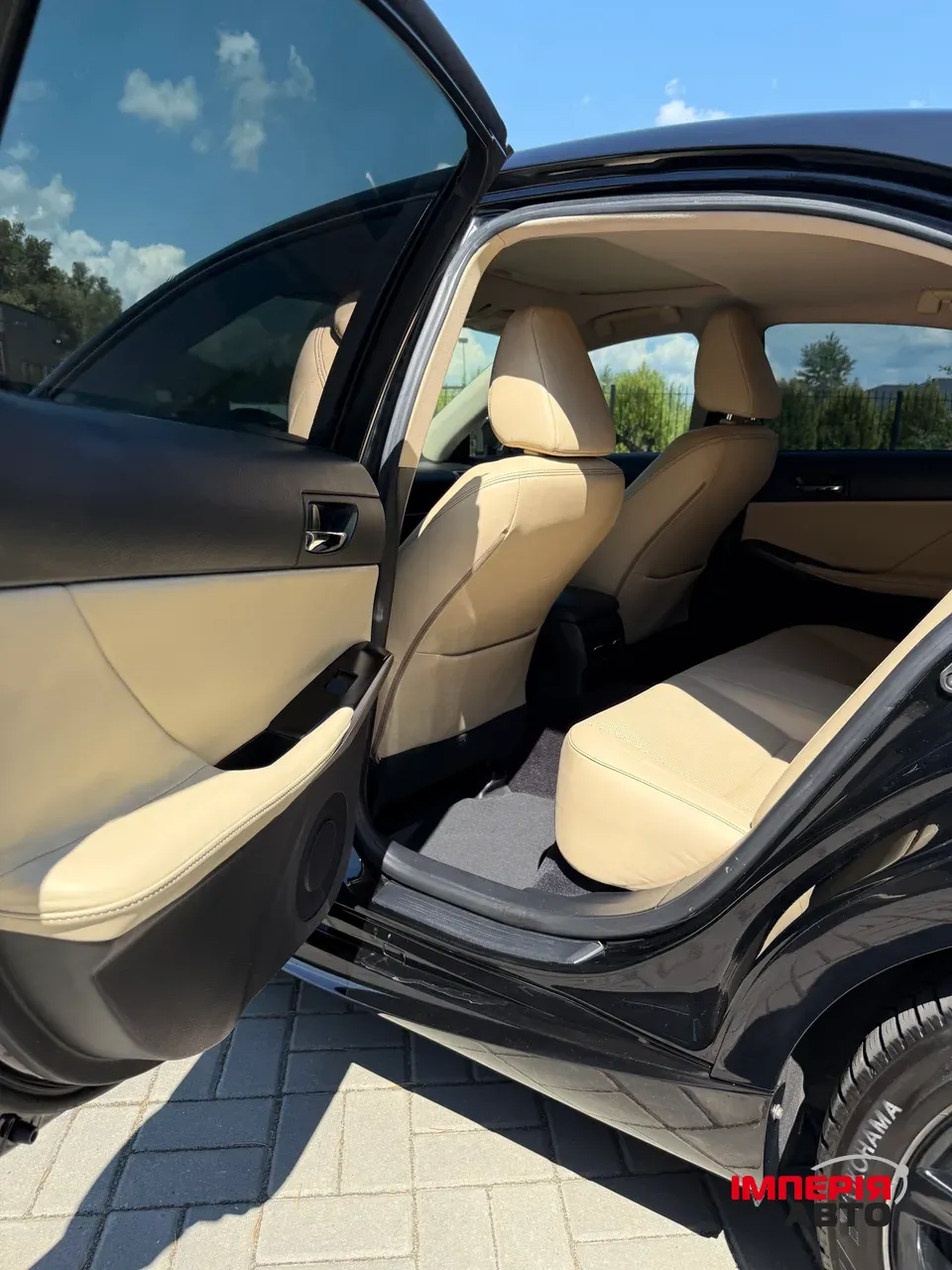 Lexus IS - фото 19