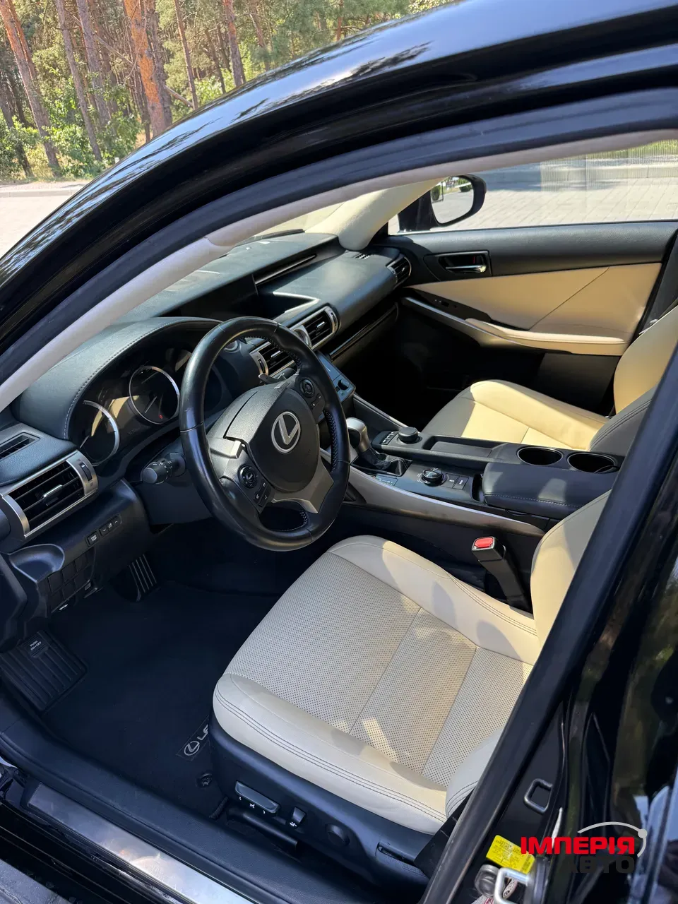 Lexus IS - фото 22