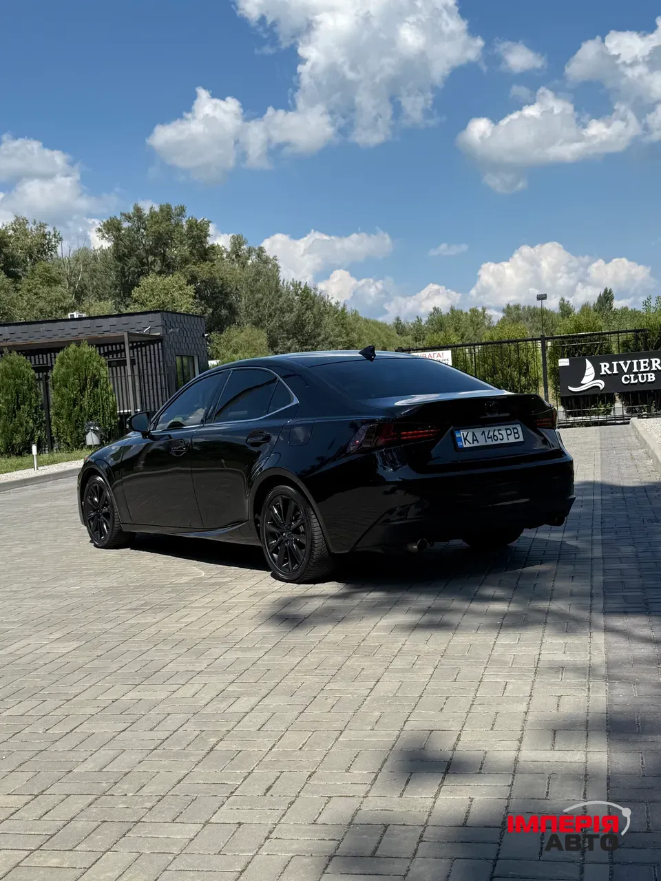 Lexus IS - фото 11