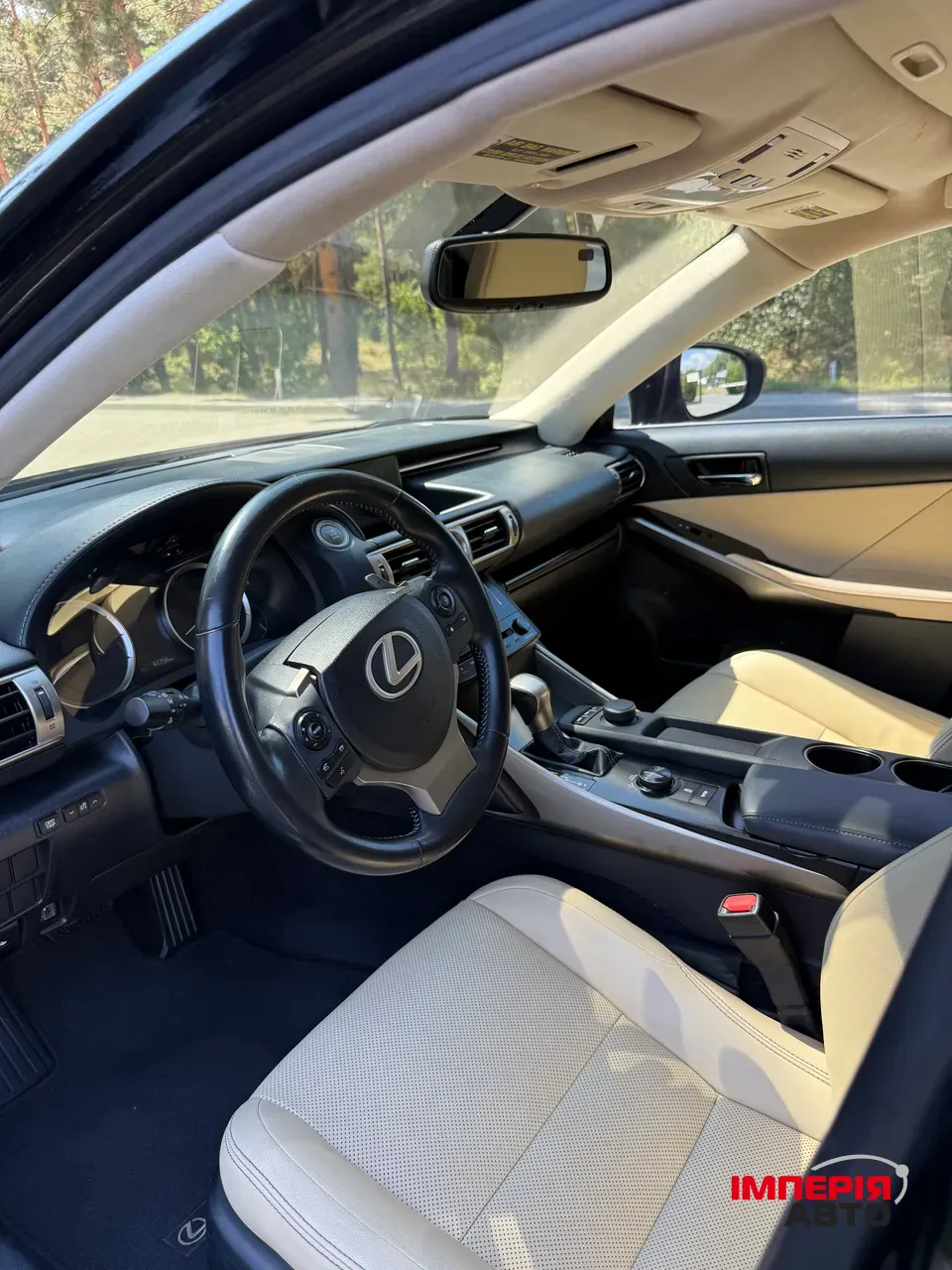 Lexus IS - фото 21