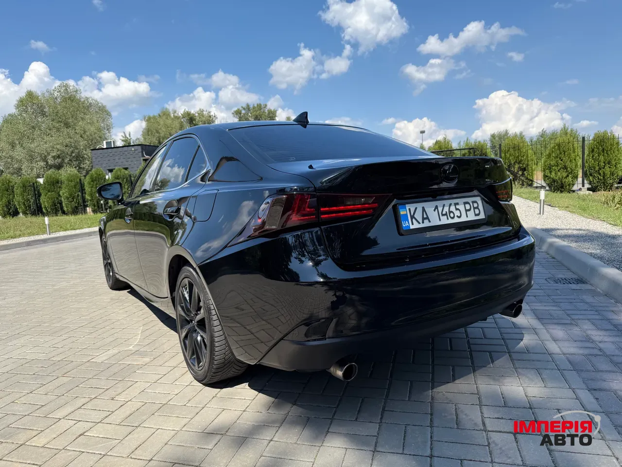 Lexus IS - фото 8