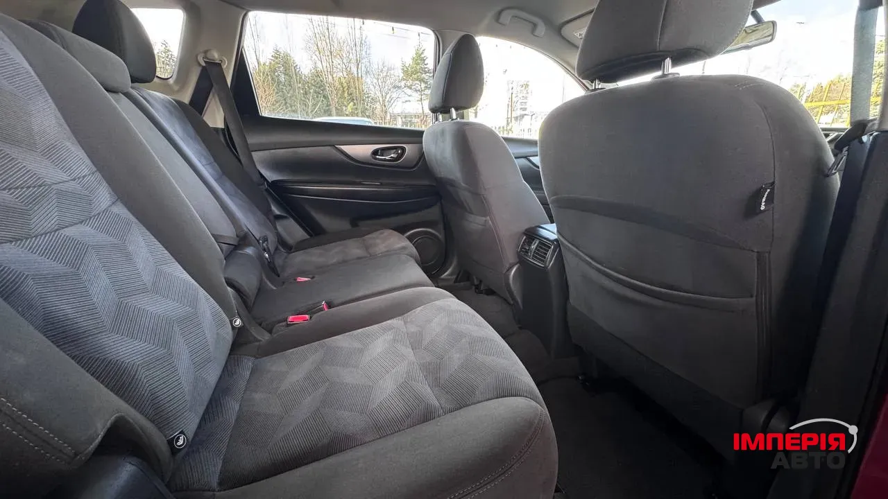 Nissan Rogue - фото 4