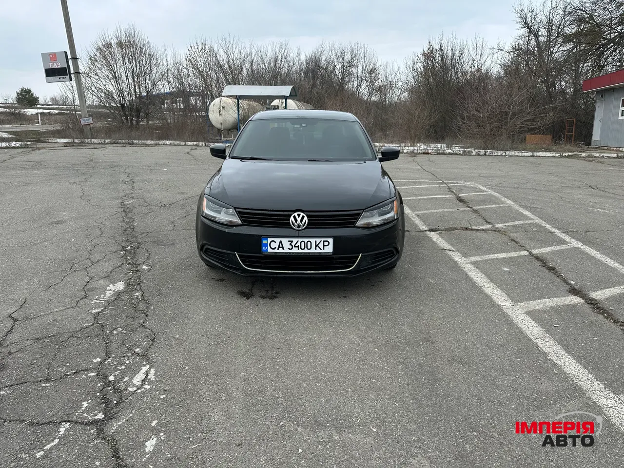 Volkswagen Jetta - фото 2