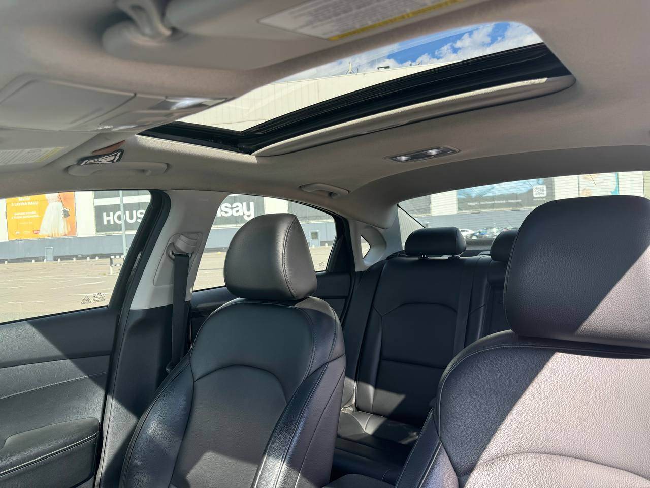 Kia Forte - фото 1