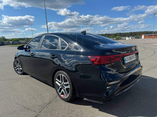 Kia Forte - фото 1