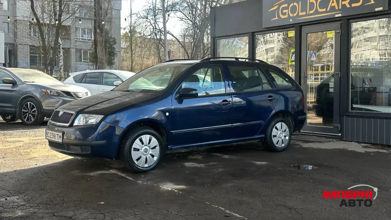 Skoda Fabia - фото 3