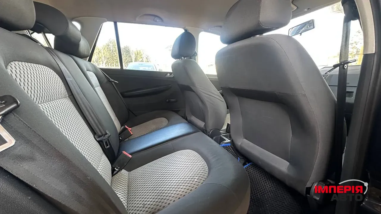 Skoda Fabia - фото 6