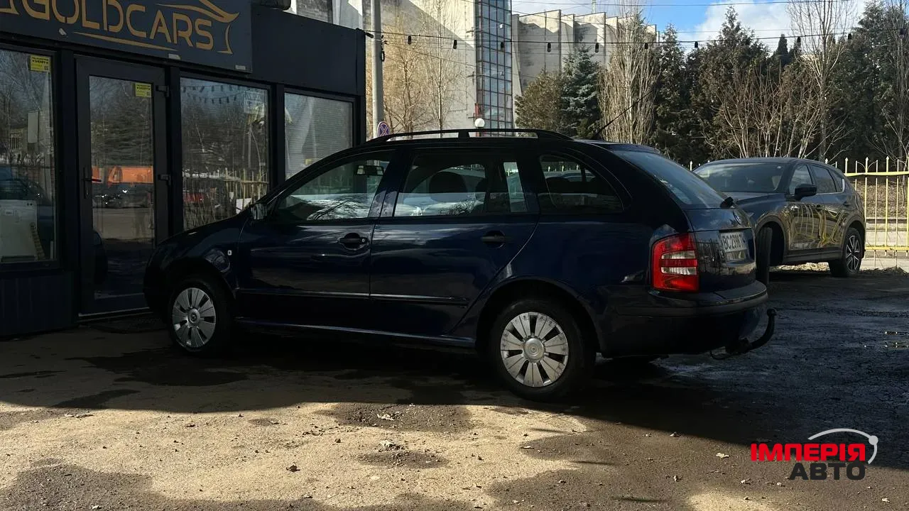 Skoda Fabia - фото 9