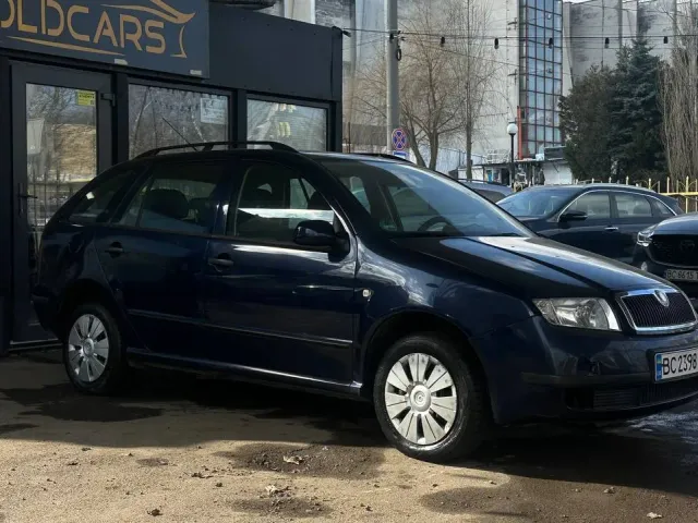 Skoda Fabia - фото 2