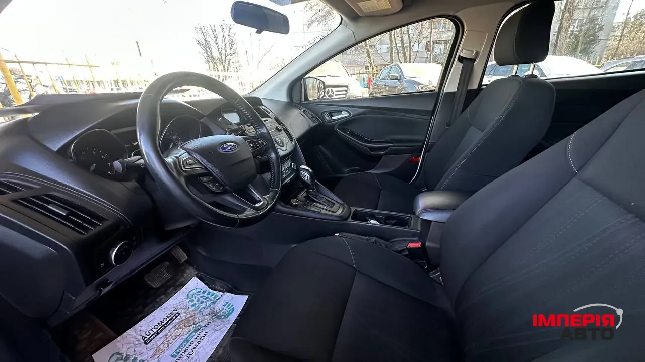 Ford Focus ST - фото 7