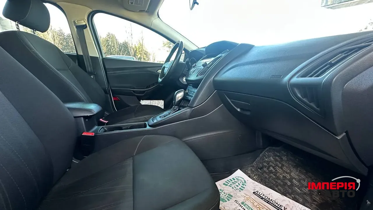 Ford Focus ST - фото 2