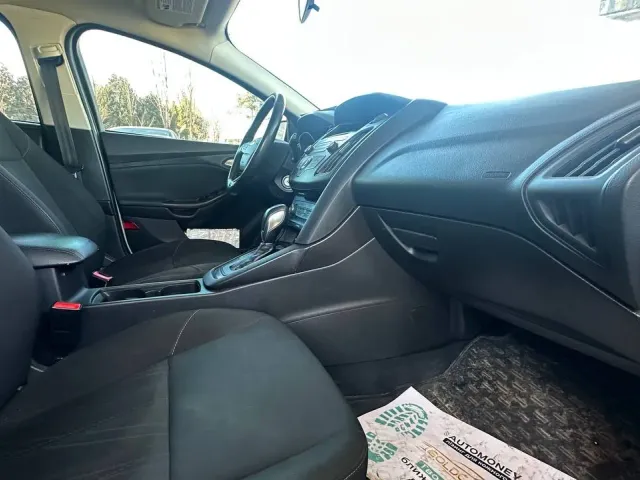 Ford Focus ST - фото 2