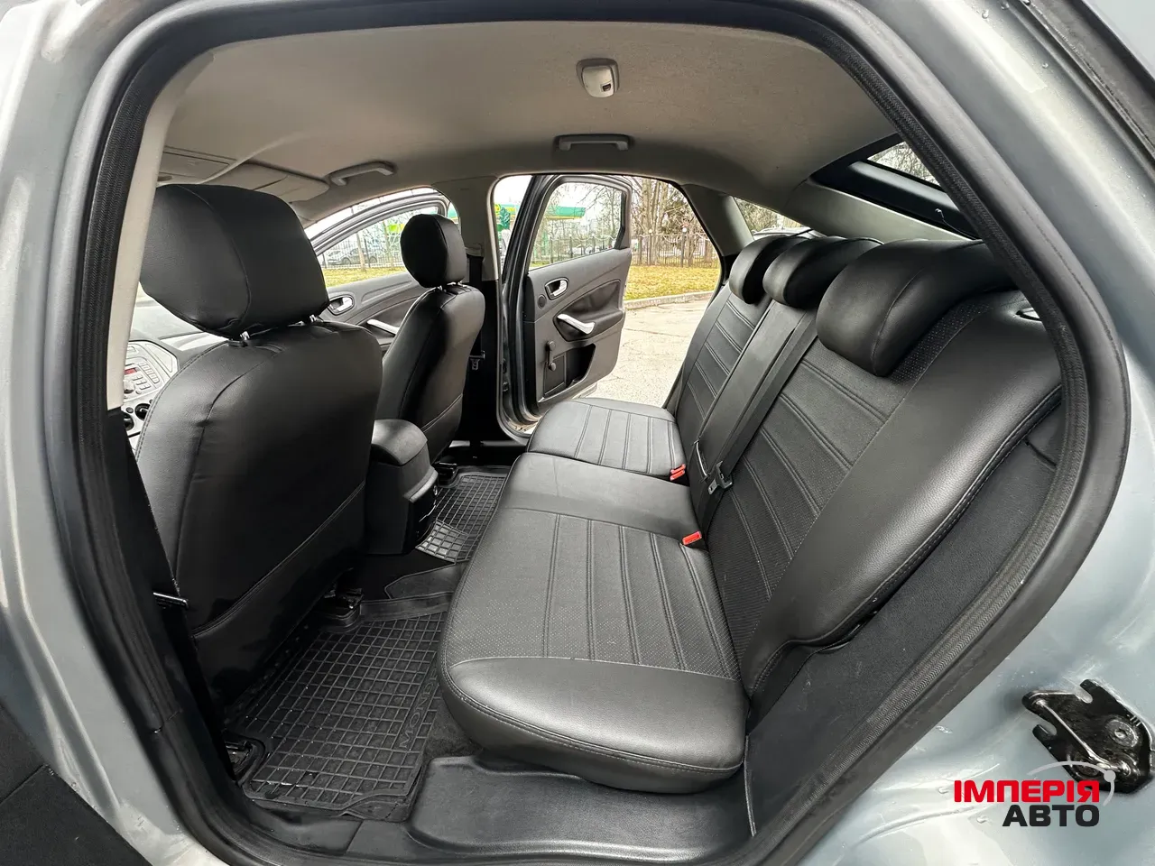 Ford Mondeo - фото 9