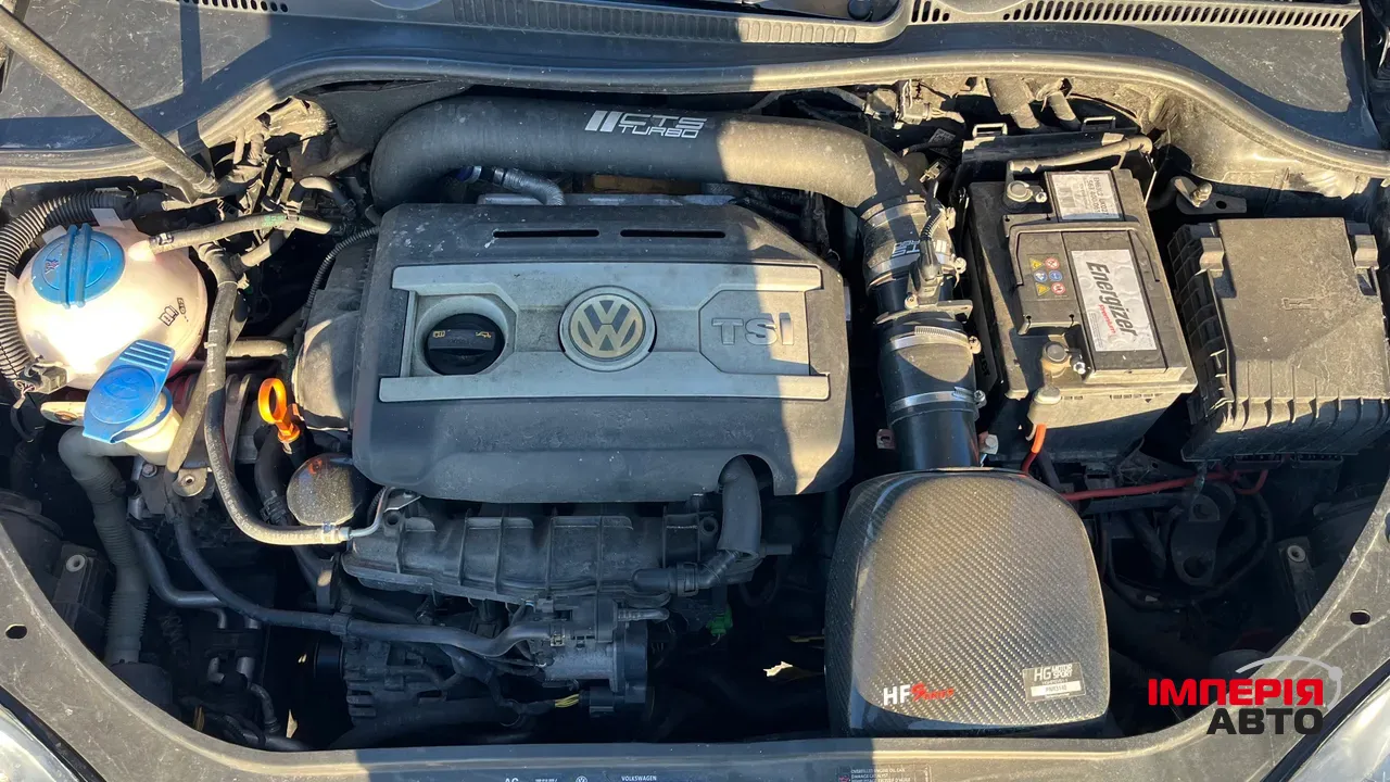 Volkswagen Golf GTI - фото 17