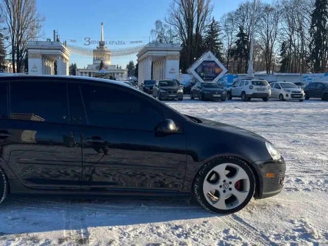 Volkswagen Golf GTI - фото 5