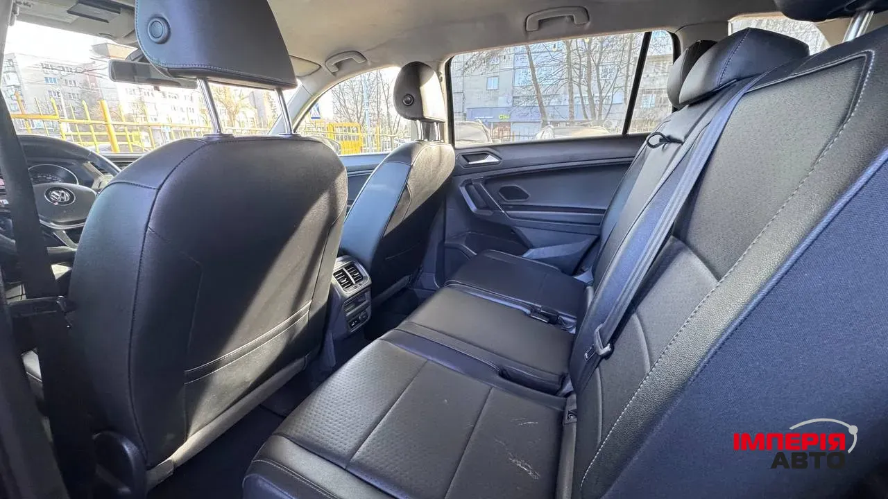 Volkswagen Tiguan - фото 5