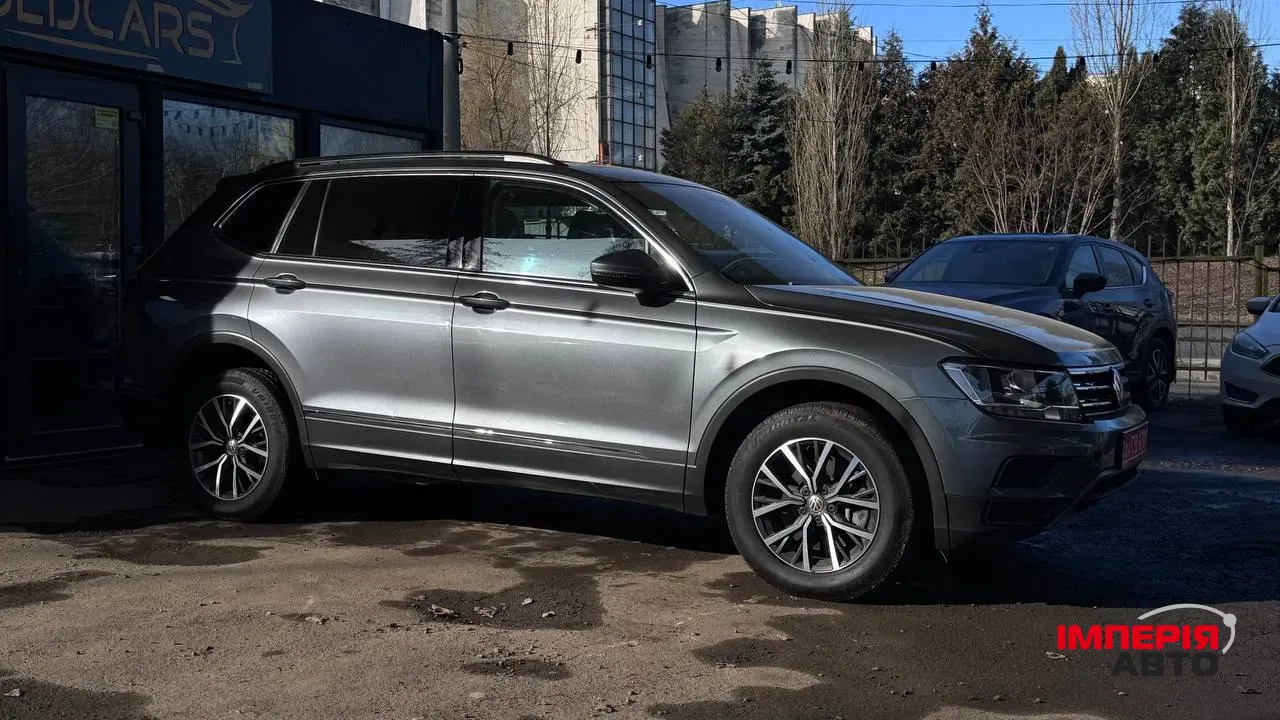 Volkswagen Tiguan - фото 6