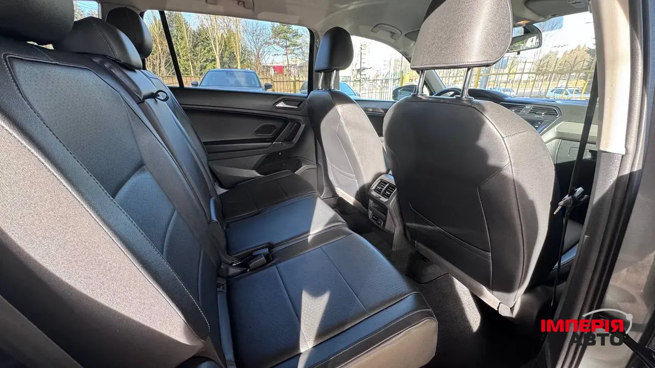 Volkswagen Tiguan - фото 9