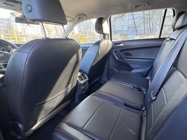 Volkswagen Tiguan - фото 5
