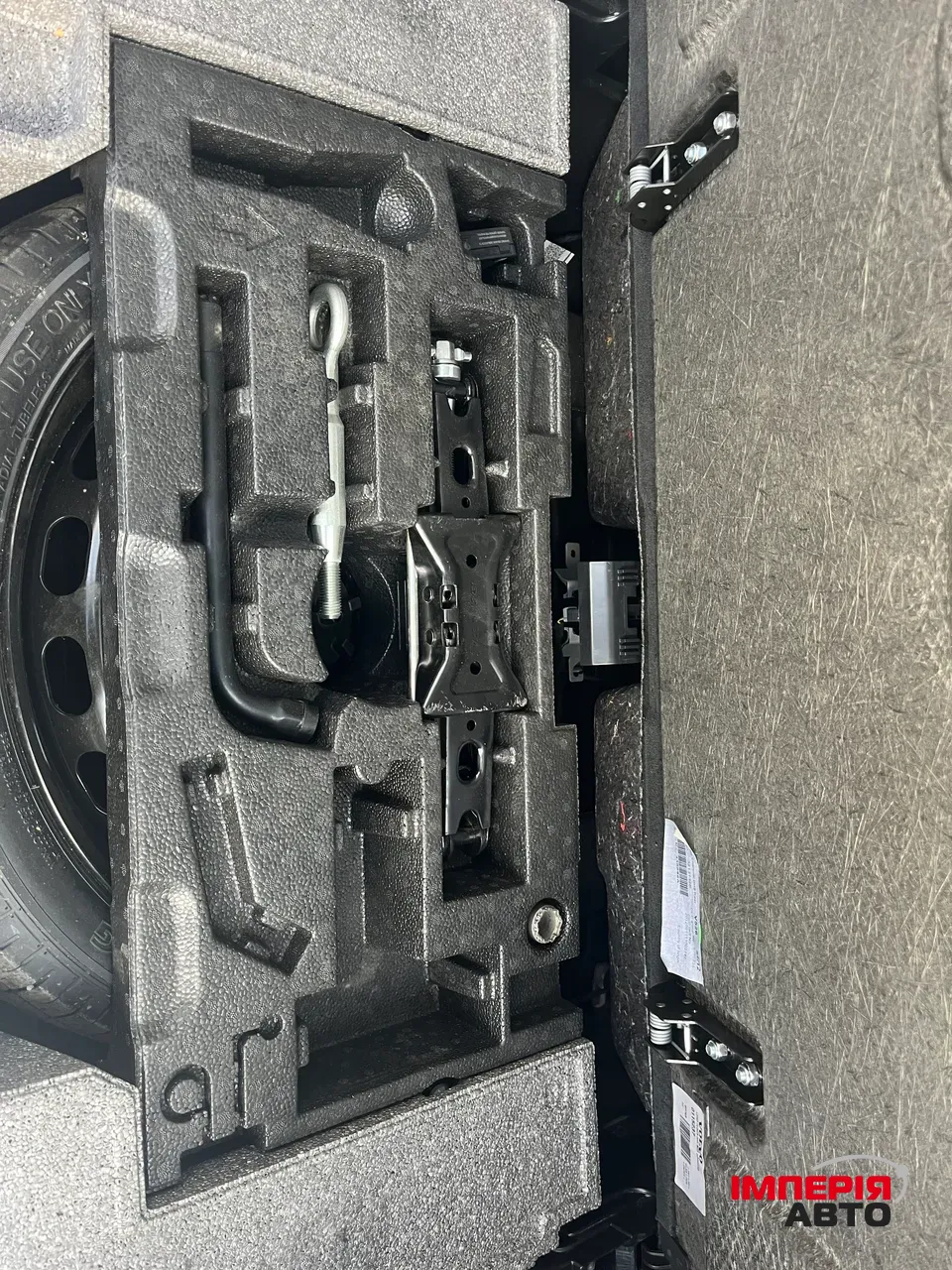 Volvo XC90 - фото 28