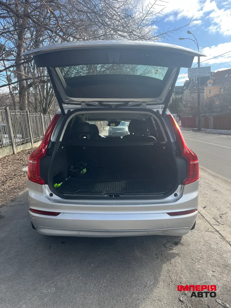 Volvo XC90 - фото 9