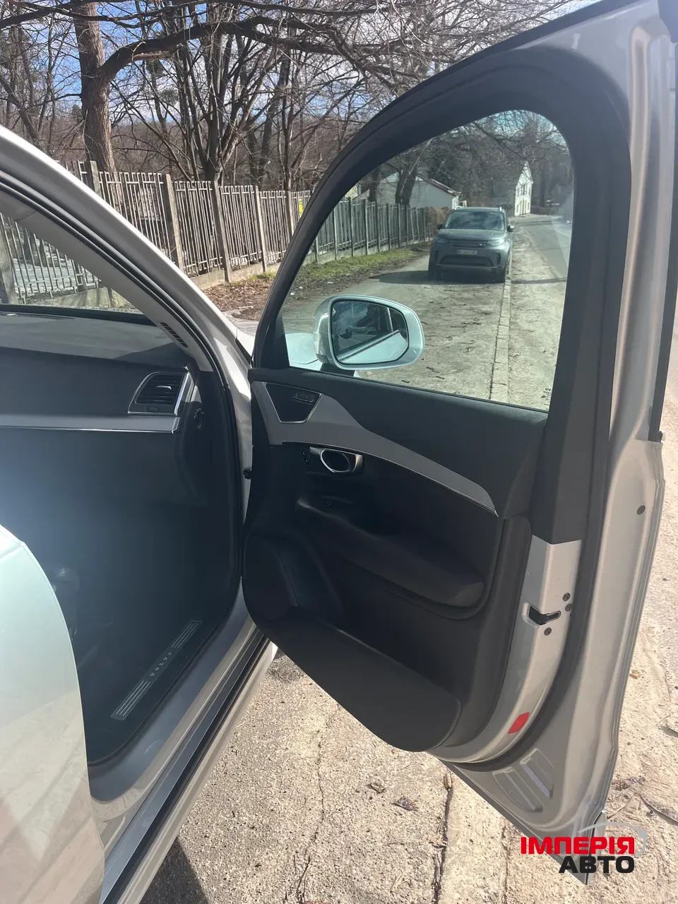 Volvo XC90 - фото 21