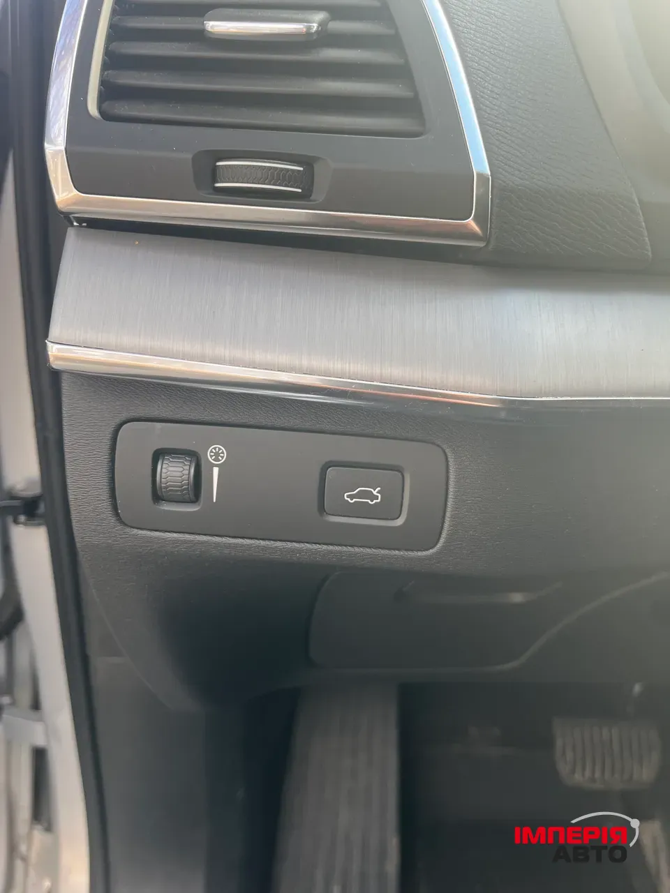 Volvo XC90 - фото 17