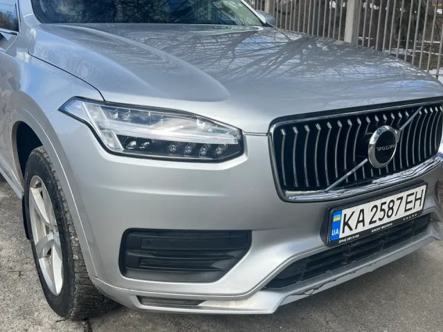 Volvo XC90 - фото 3