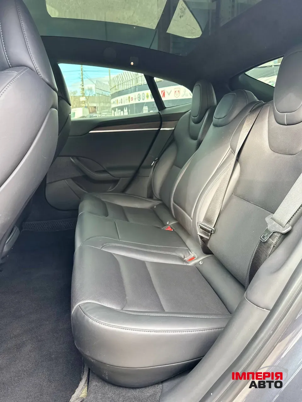 Tesla Model S - фото 12