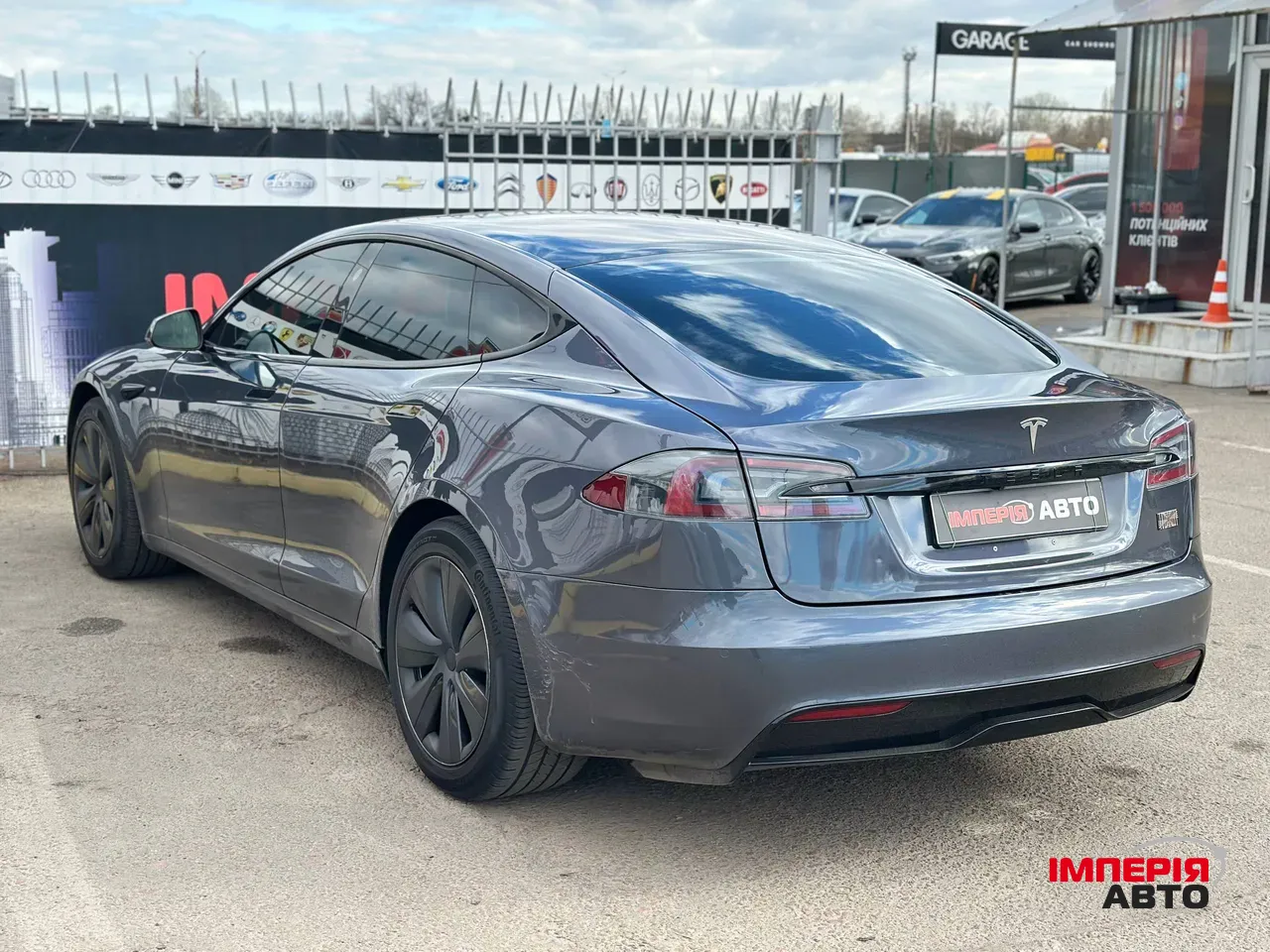 Tesla Model S - фото 5