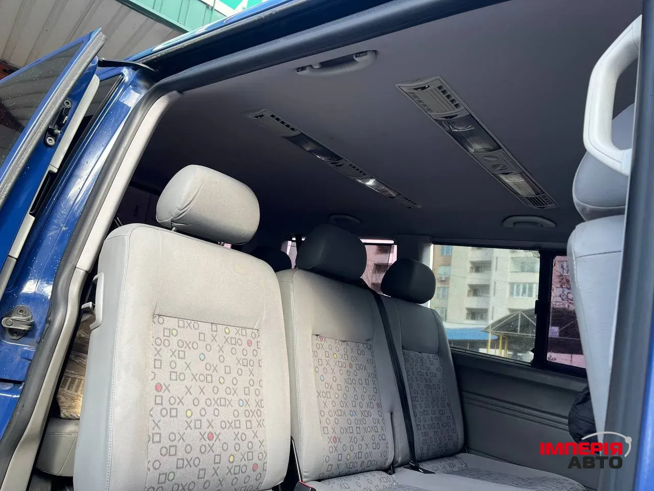 Volkswagen Caravelle - фото 9