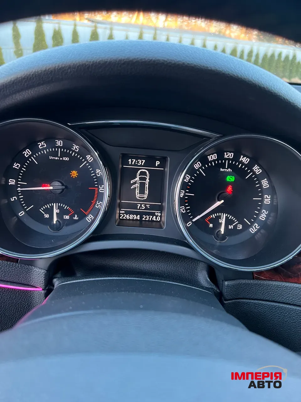 Skoda Superb - фото 11