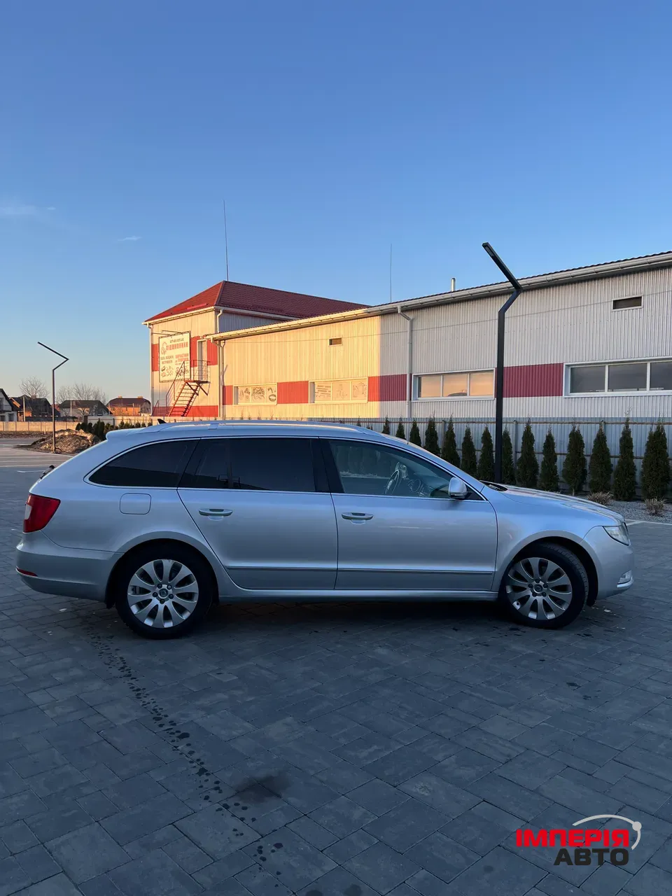 Skoda Superb - фото 7
