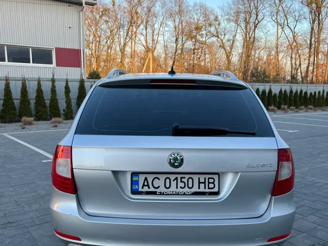 Skoda Superb - фото 5
