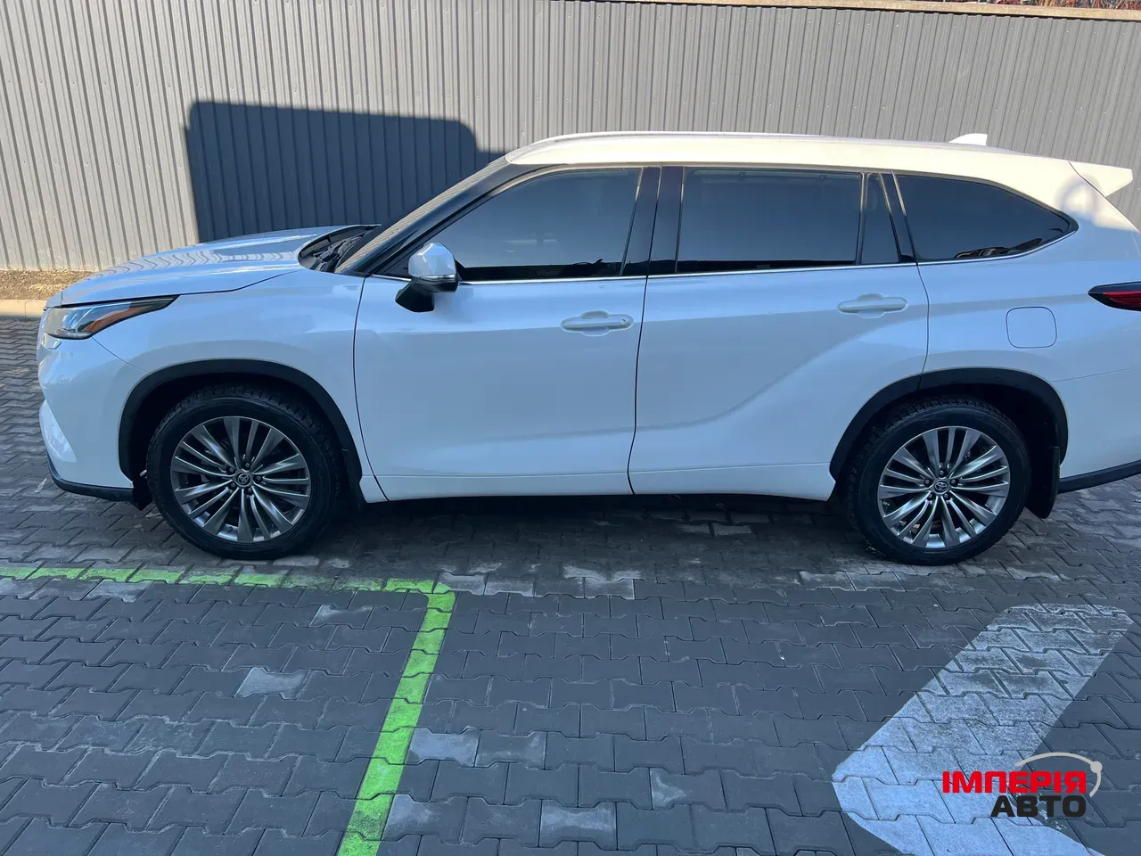 Toyota Highlander - фото 3