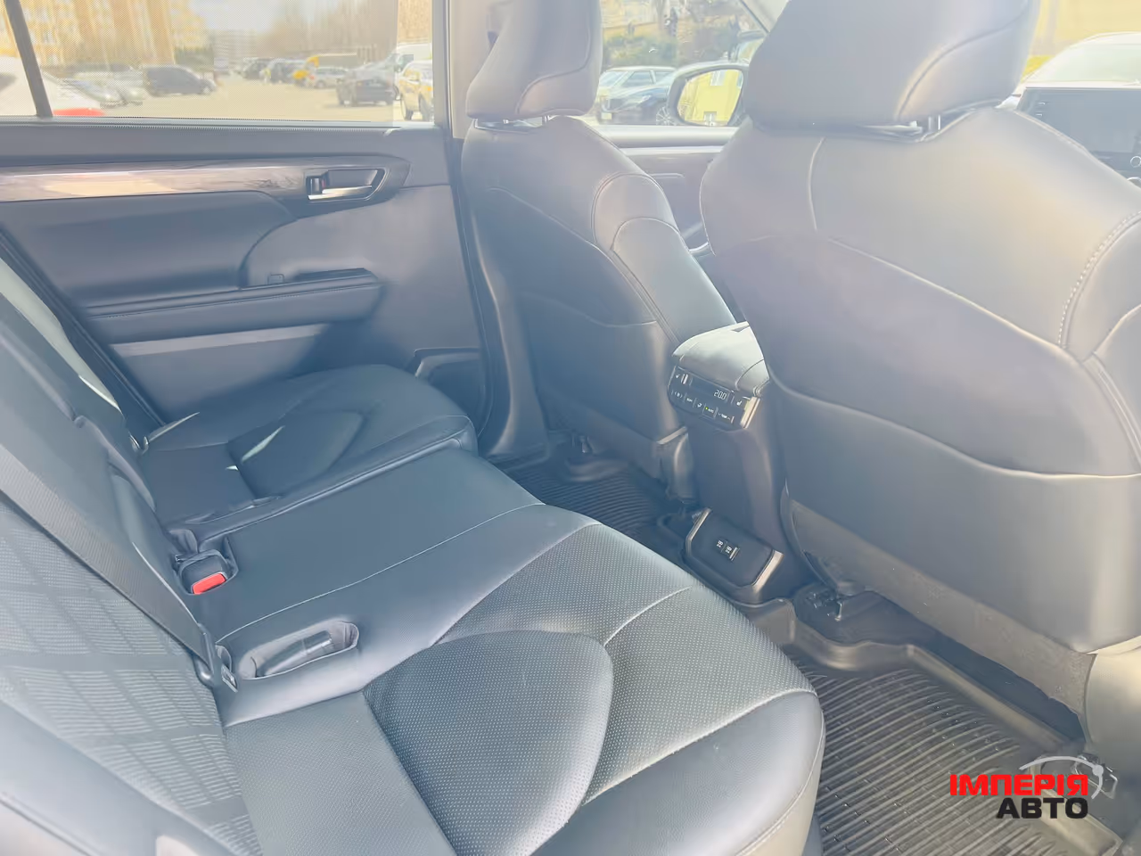 Toyota Highlander - фото 13