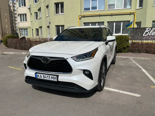 Toyota Highlander - фото 2