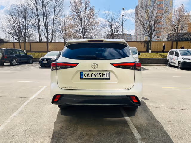 Toyota Highlander - фото 5