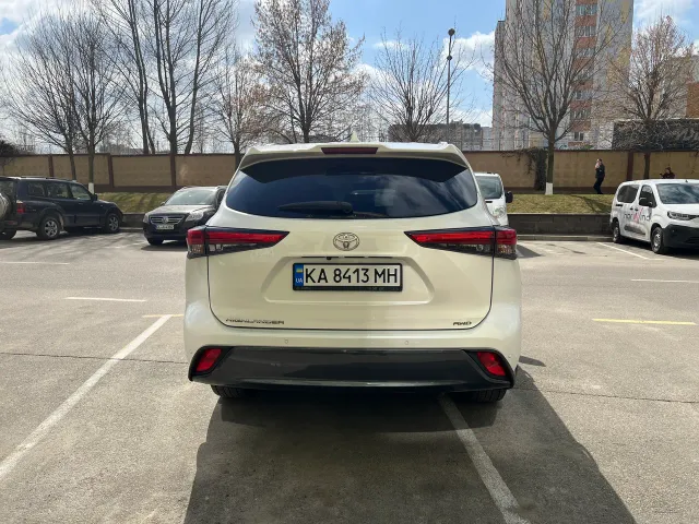 Toyota Highlander - фото 5