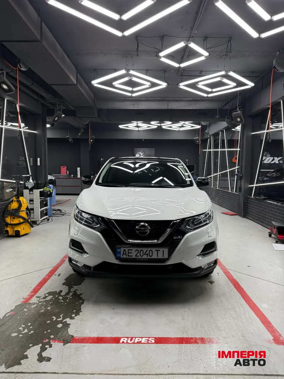 Nissan Qashqai - фото 1