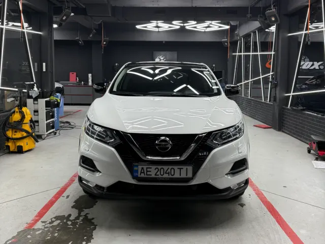 Nissan Qashqai - фото 1