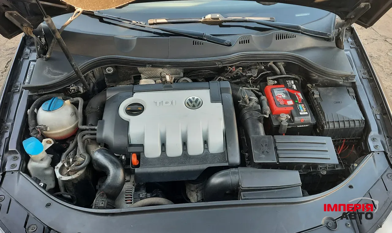 Volkswagen Passat - фото 11