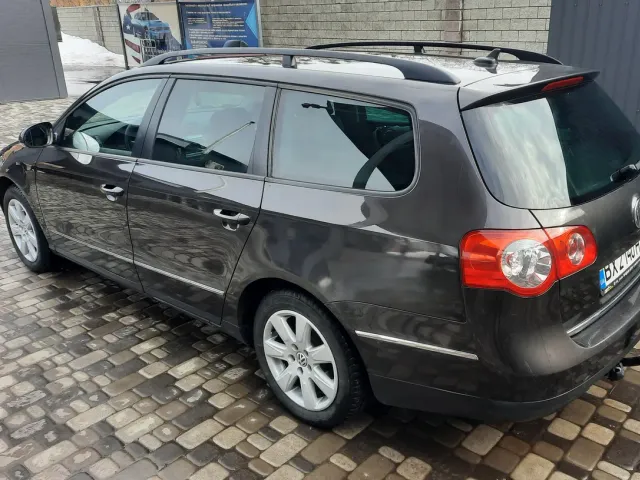 Volkswagen Passat - фото 4